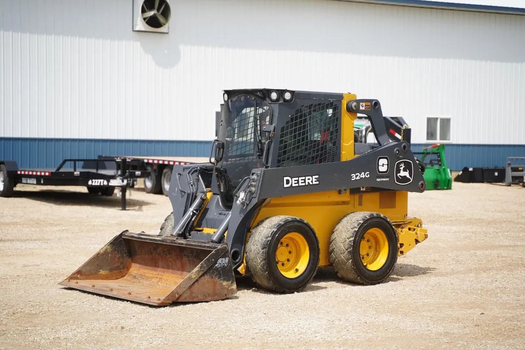 2022 John Deere 324G Skid Steer listing photo