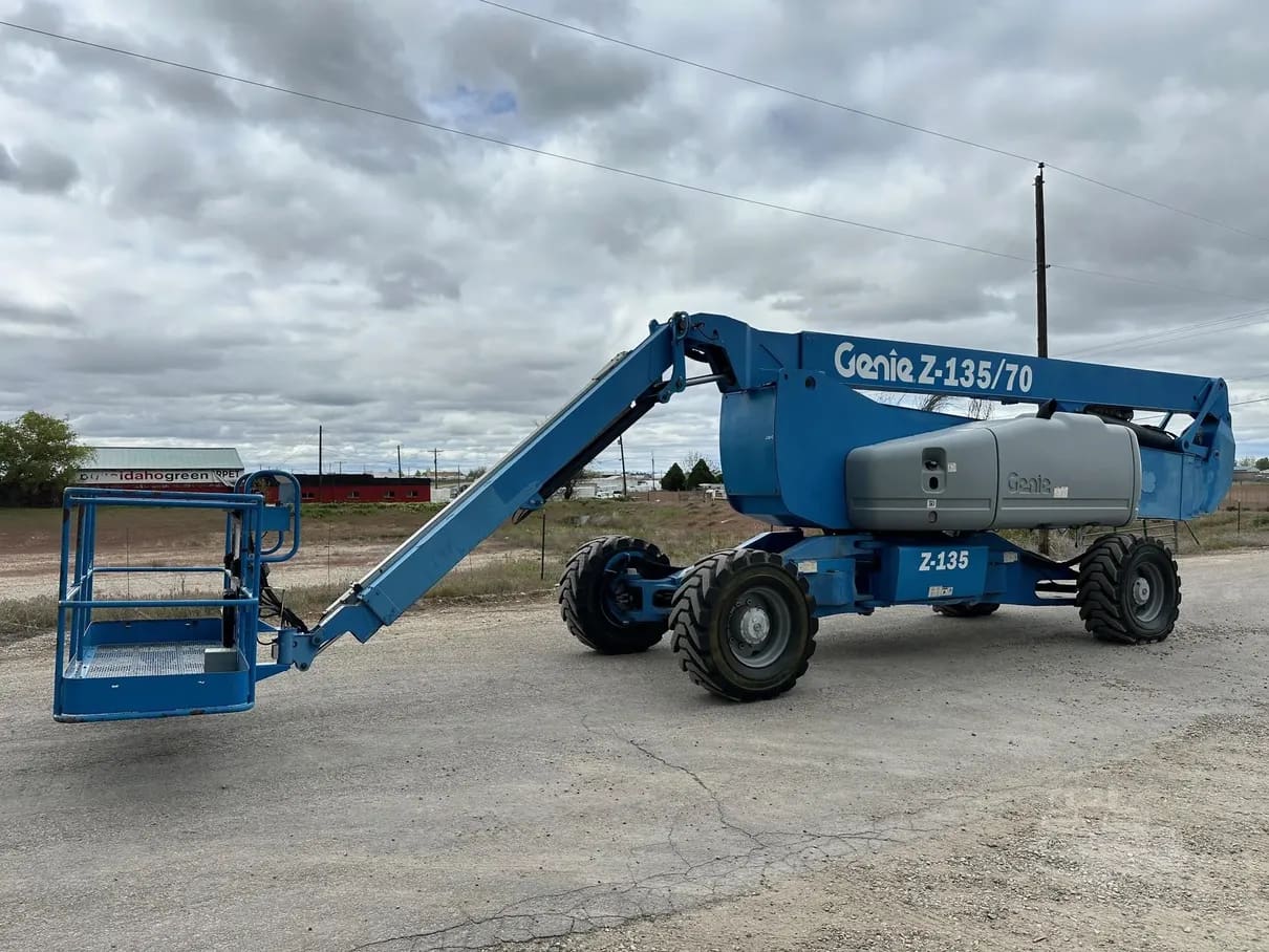 2007 GENIE Z135/70 listing photo