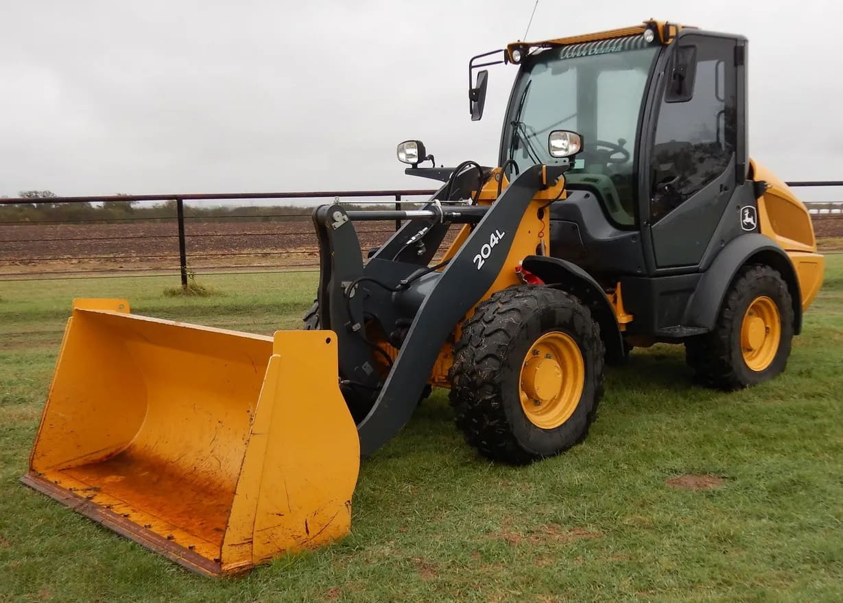 2018 John Deere 204L listing photo