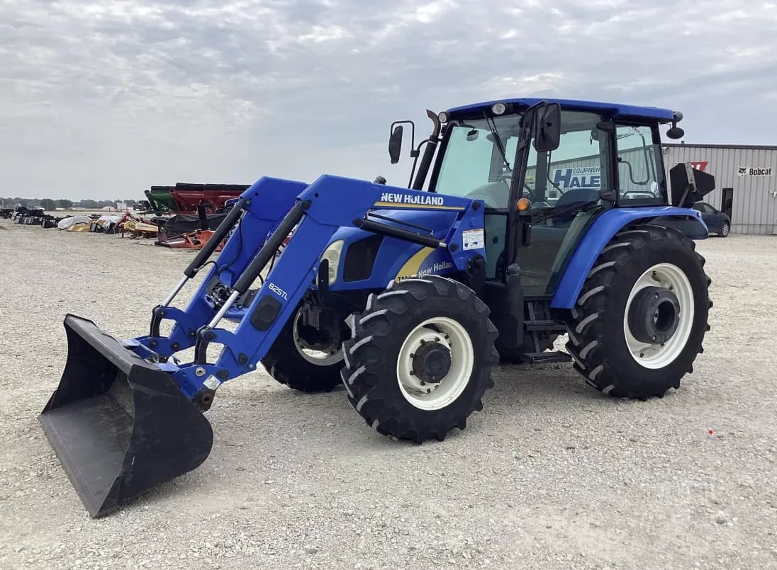 2010 NEW HOLLAND T5040 listing photo — photo 1 of 26