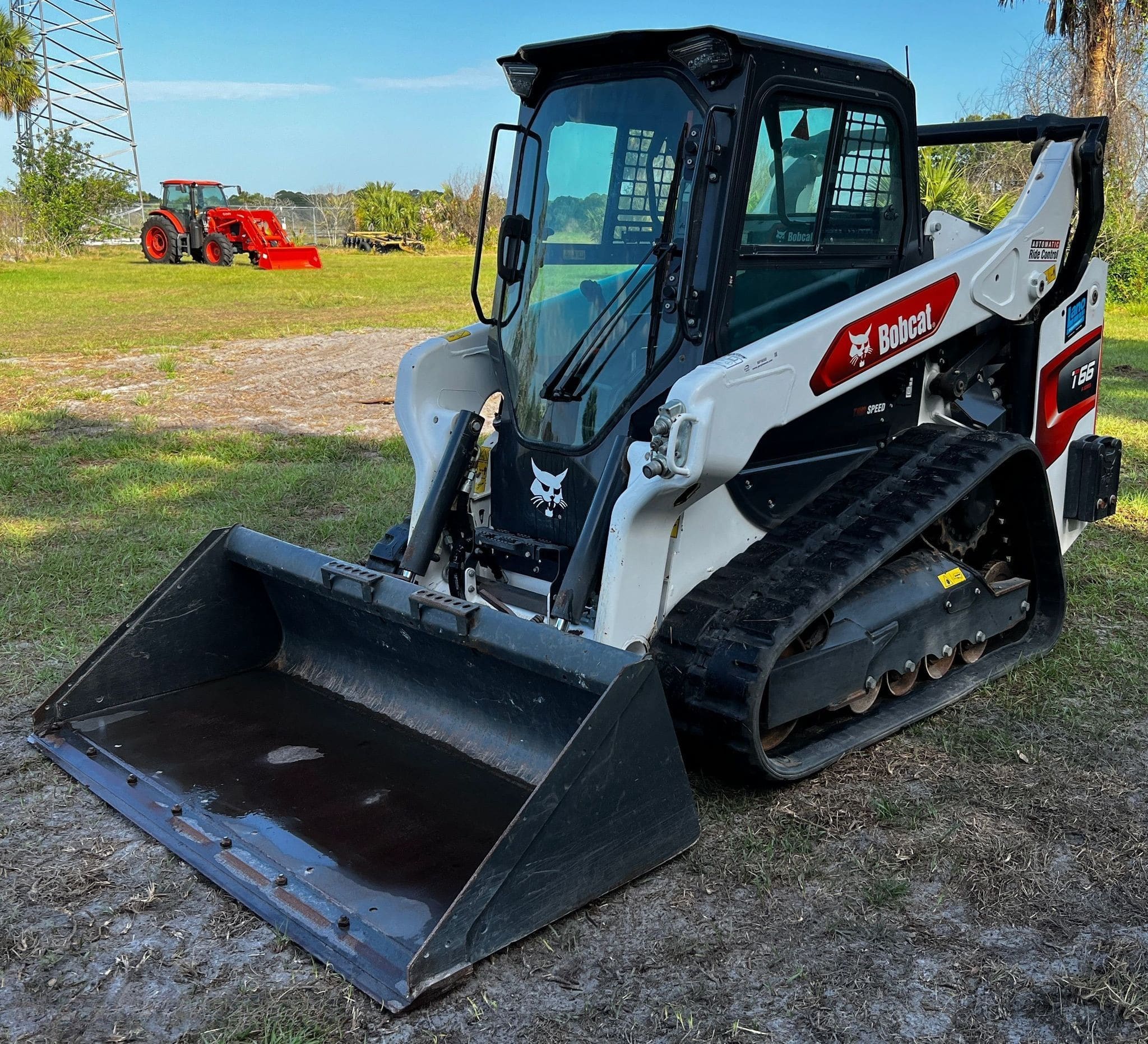 2022 Bobcat T66 Tracked Skid Steer Loader listing photo