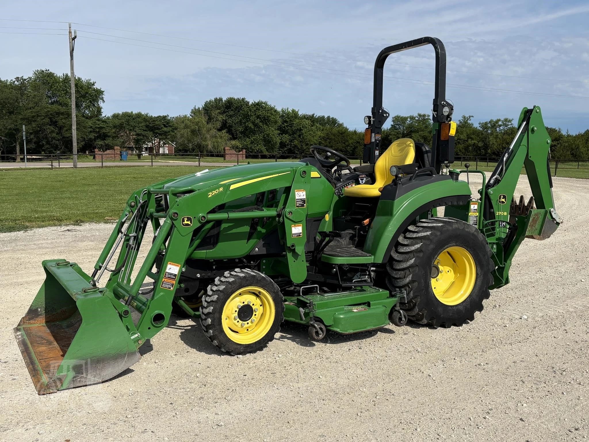 2019 JOHN DEERE 2038R listing photo