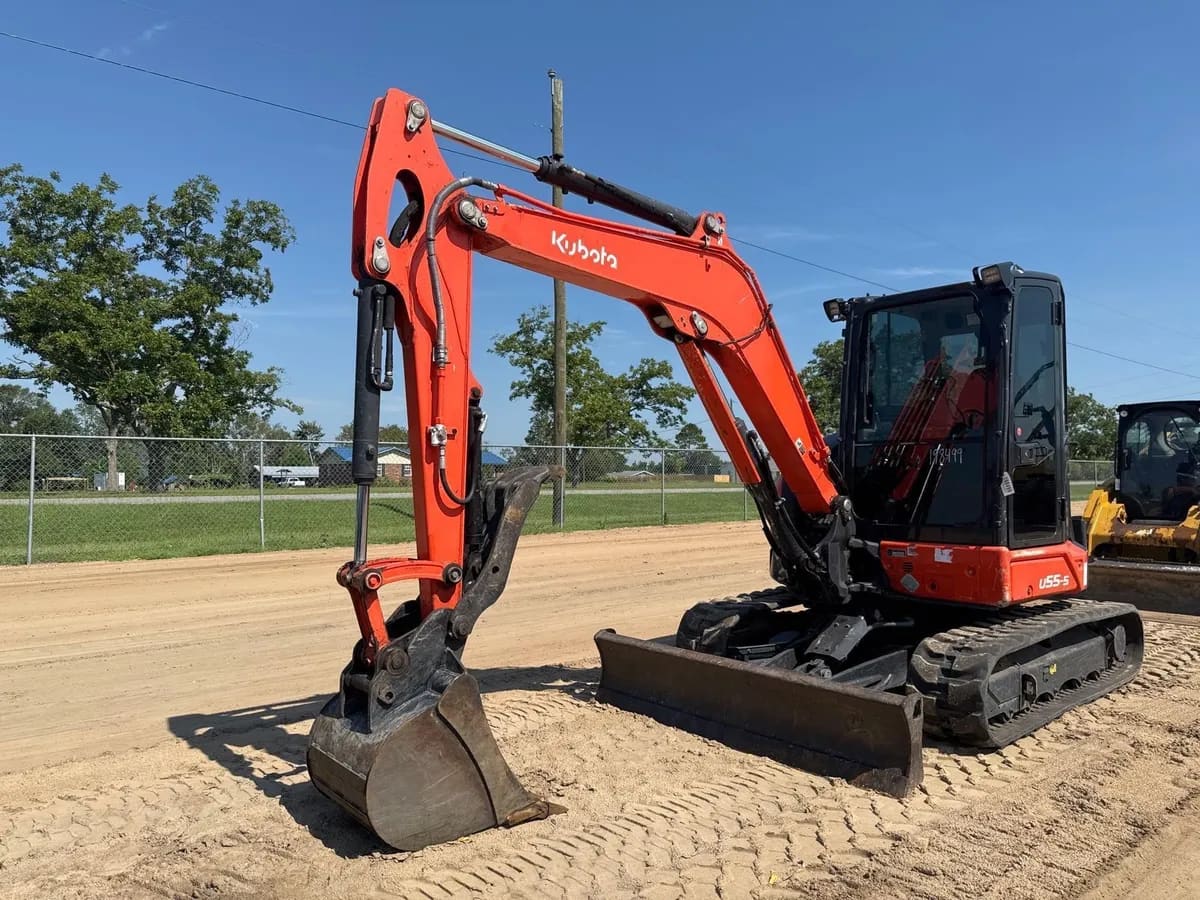2020 Kubota U55-5 Compact Excavator listing photo — photo 1 of 15