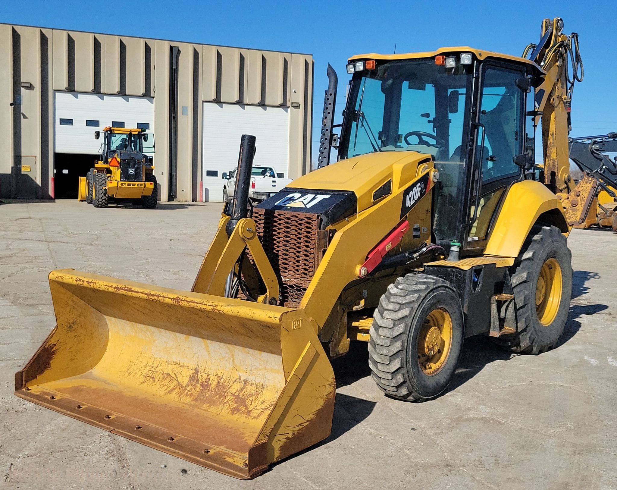 2015 Caterpillar 420F2 listing photo — photo 1 of 44