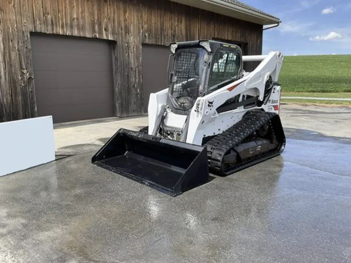 2021 Bobcat T870 listing photo