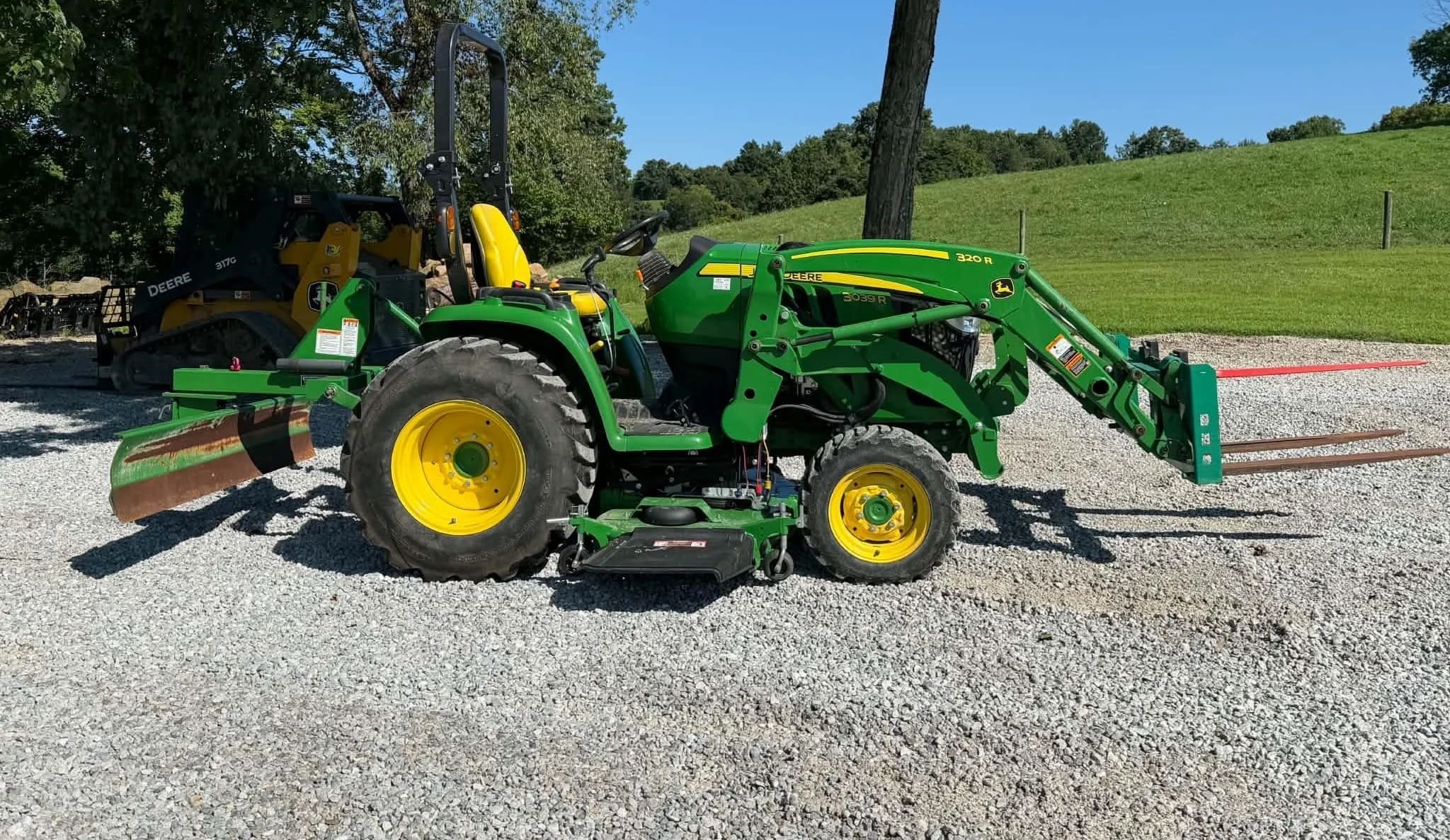 2020 John Deere 3039R – 457 Hours – Loader listing photo