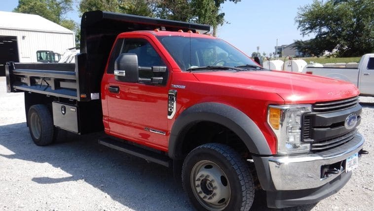 2017 Ford F550 Super Duty XL Dump Truck listing photo