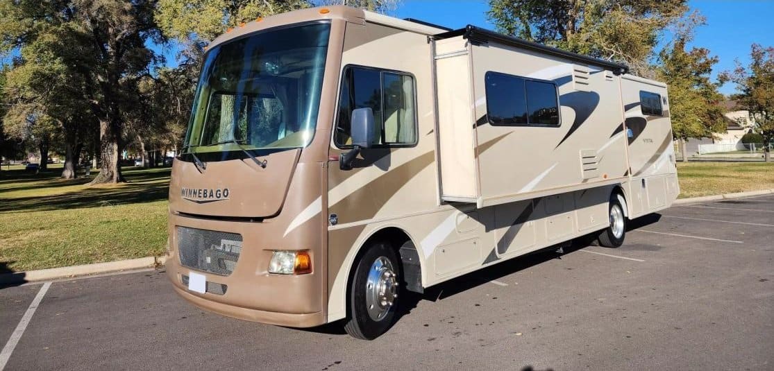 2015 Winnebago Vista 36Y listing photo