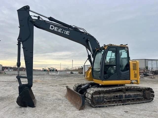 2021 John Deere 135G listing photo