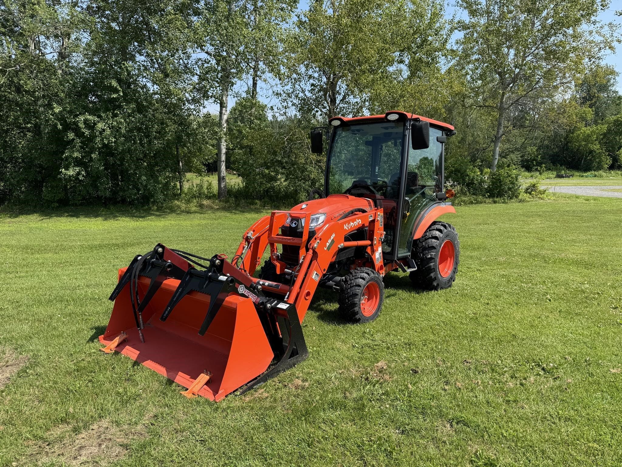 2024 Kubota LX3520HSDC Tractor listing photo