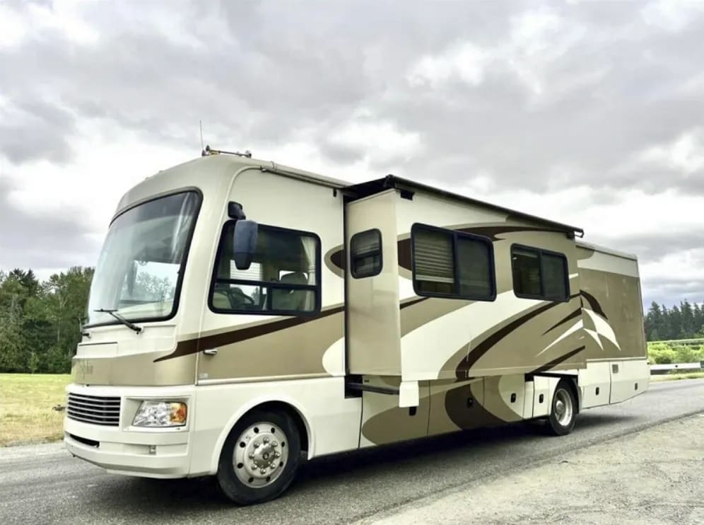 2008 National Dolphin listing photo