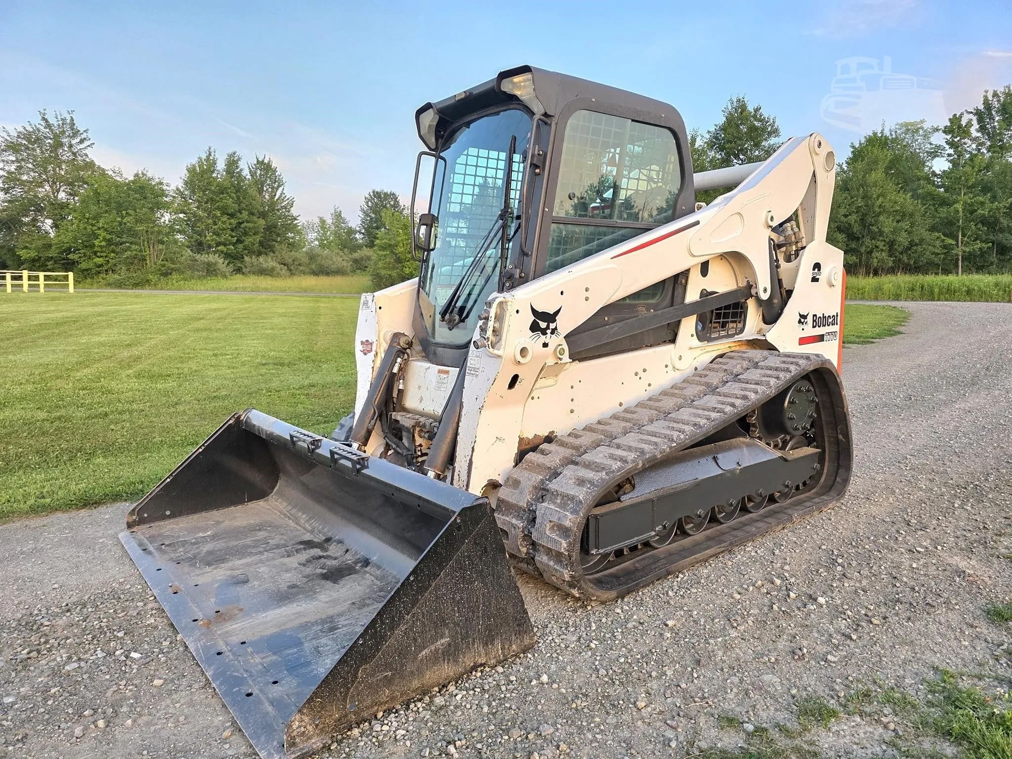 2015 BOBCAT T770 listing photo — photo 1 of 14