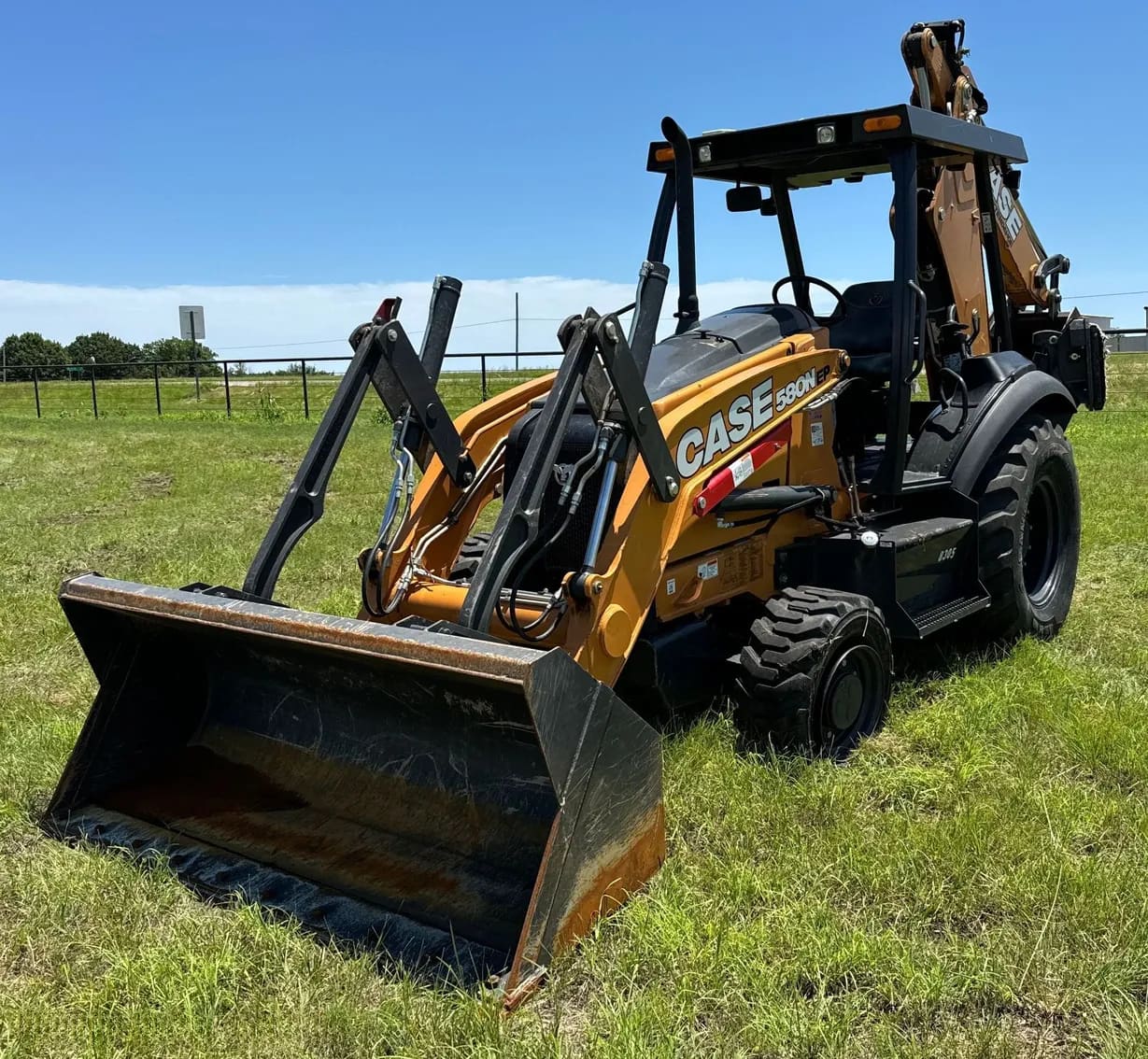 2022 Case 580N EP listing photo