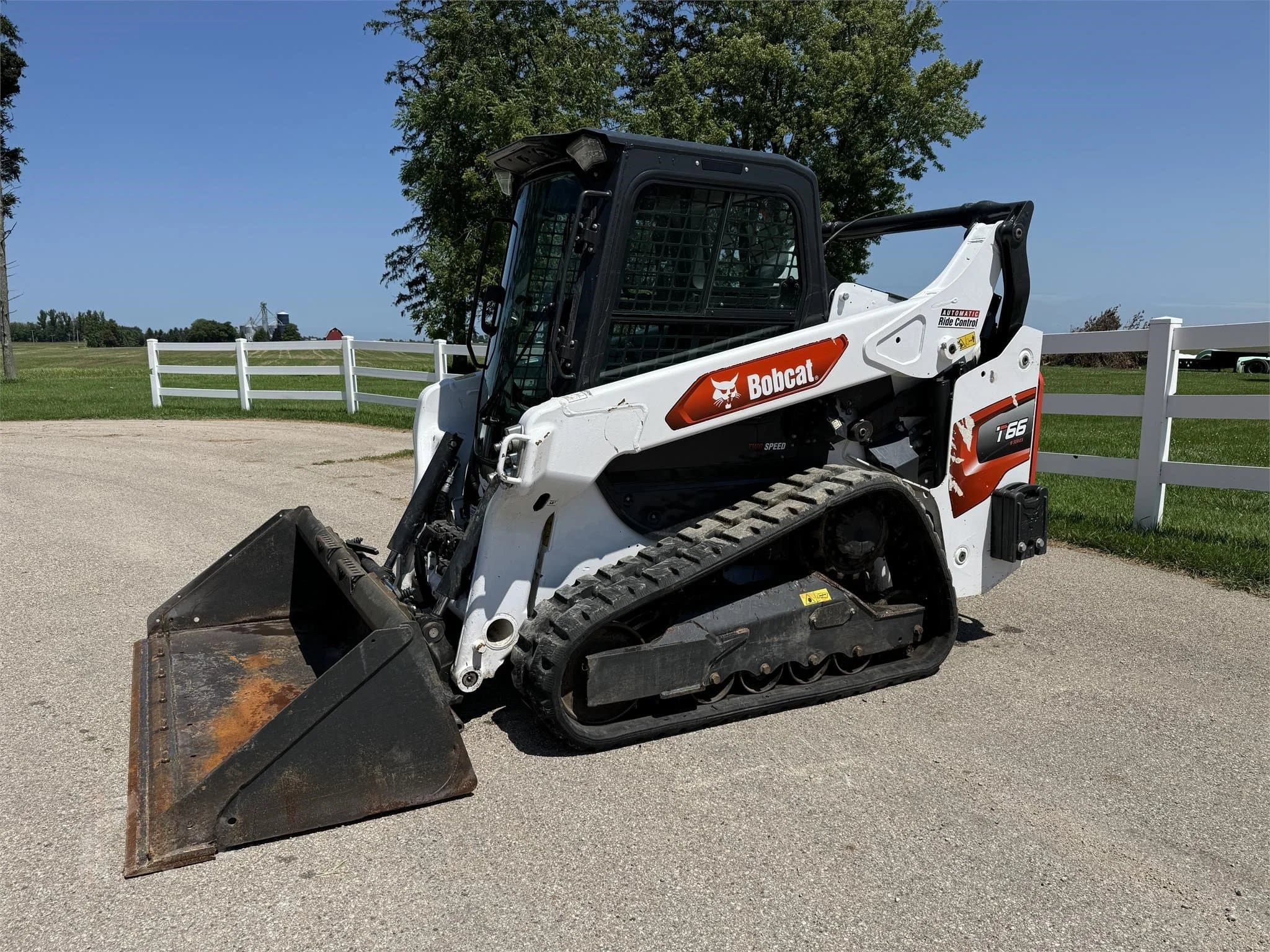 2021 Bobcat T66 listing photo