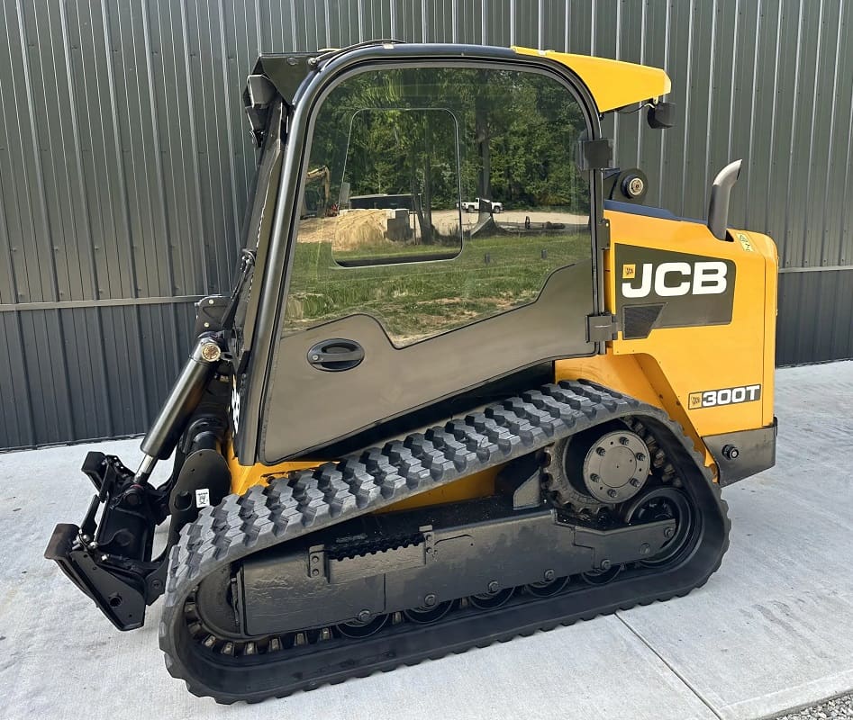 2018 JCB 300T Track Skid Steer High Flow listing photo — photo 1 of 20