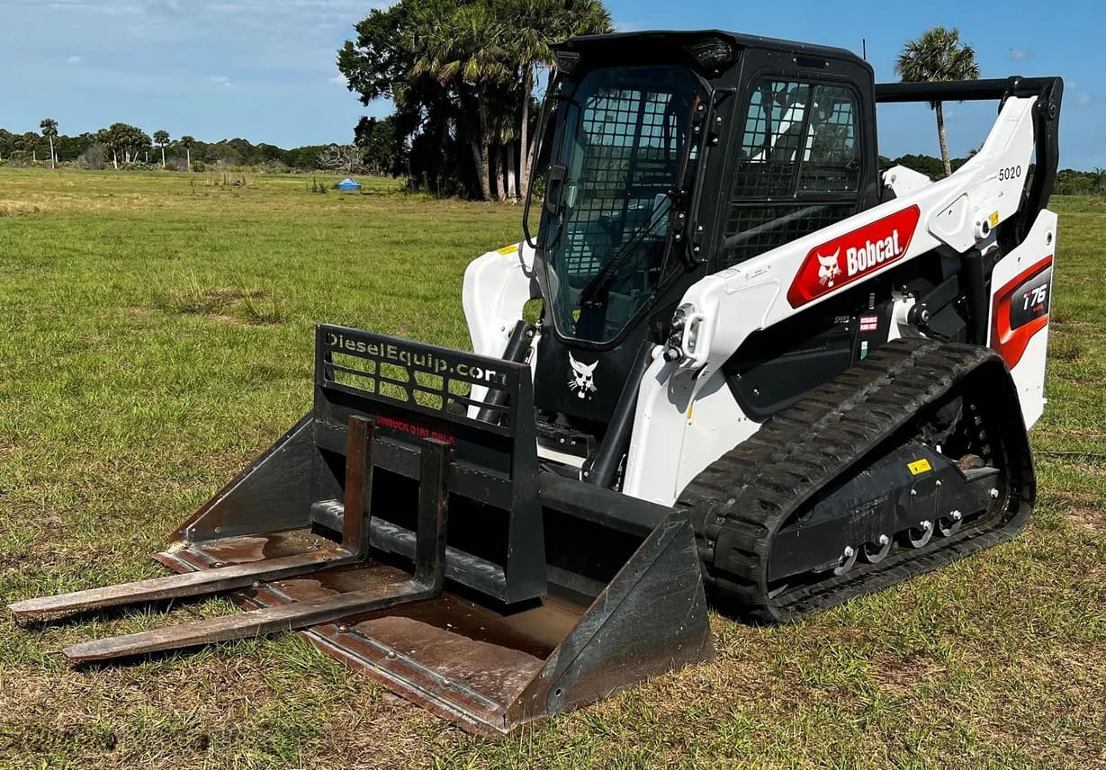 2022 Bobcat T76 listing photo
