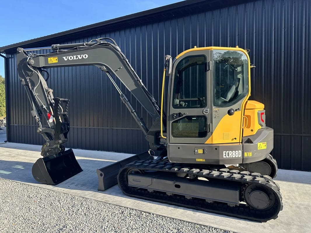 2017 Volvo ECR88D Mini Excavator listing photo