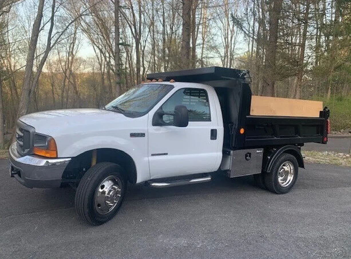 1999 Ford 4x4 F-550 XL listing photo