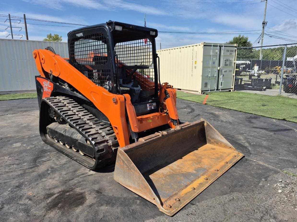 2017 Kubota SVL95-2S Skid Steer listing photo