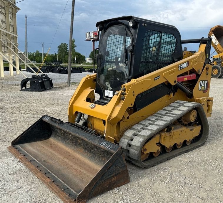 2019 Caterpillar 259D3 tracked skid steer loader
with Only 861 Hours ! listing photo