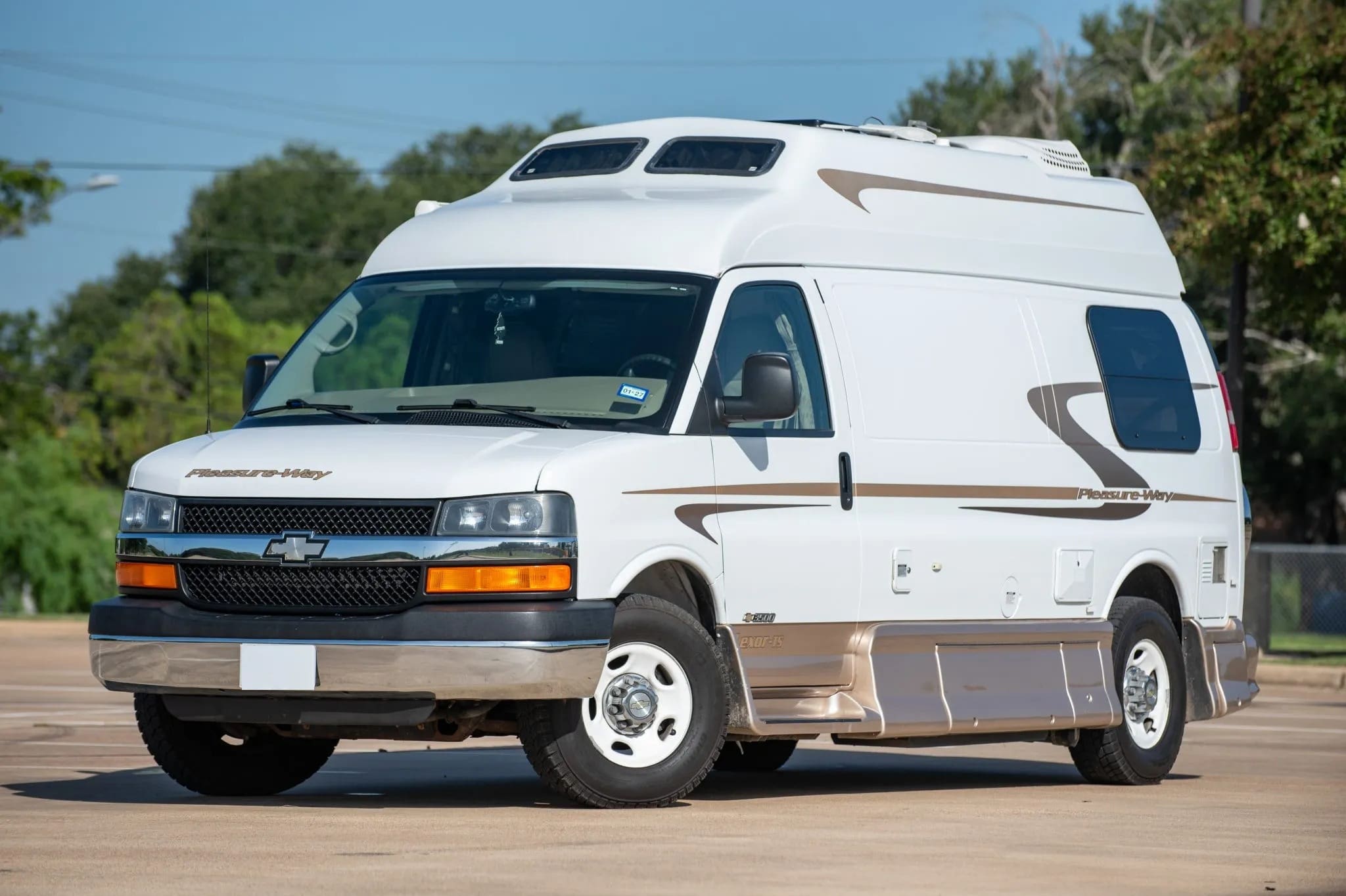2006 Chevrolet Pleasure-Way listing photo — photo 1 of 113