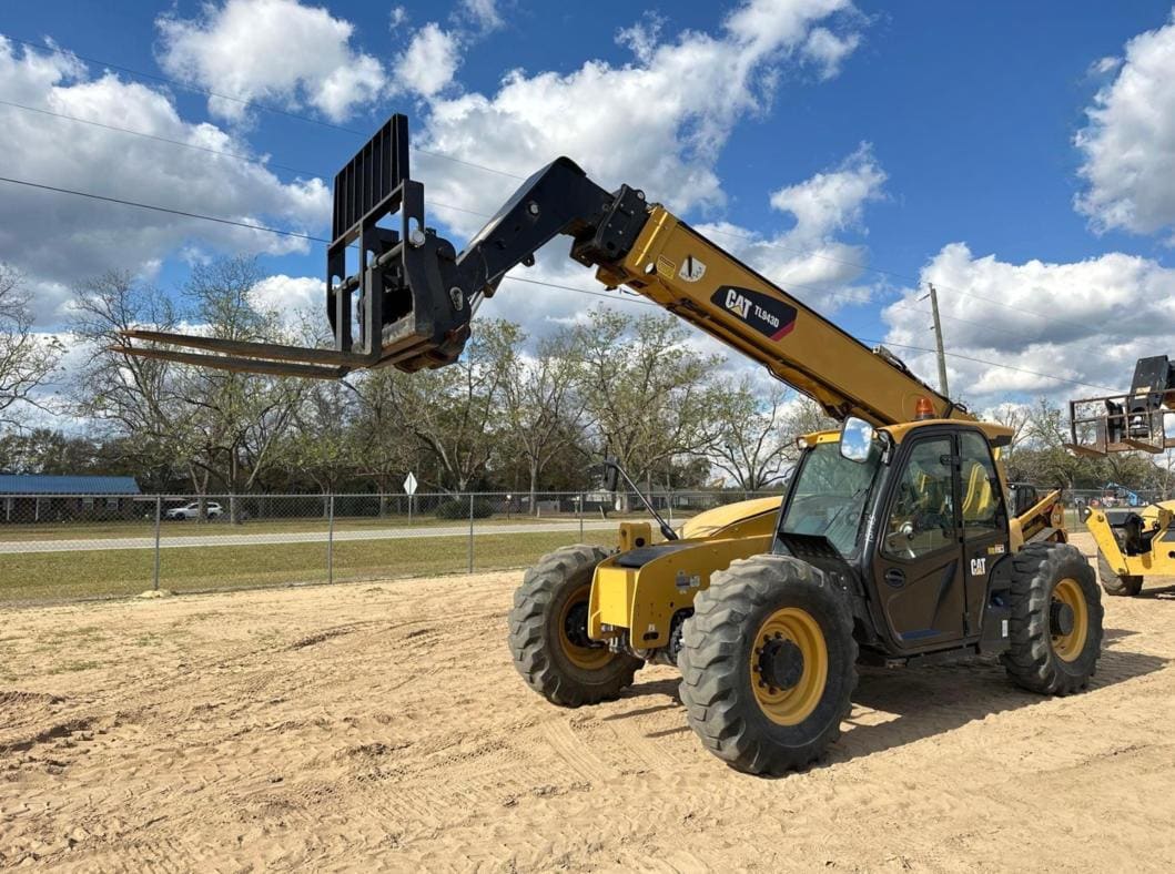 2018 Caterpillar TL943D Telehandler listing photo