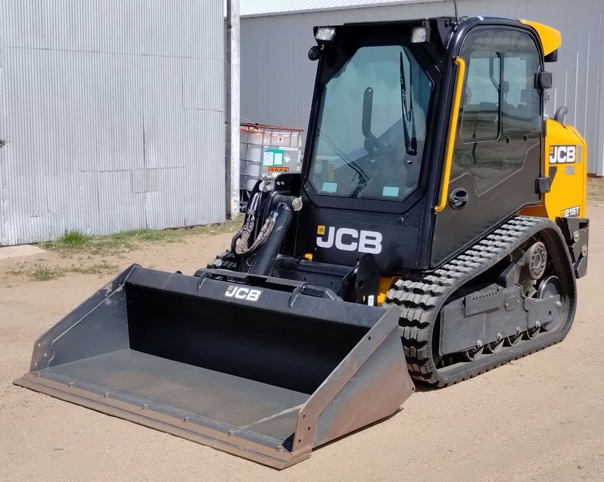 2021 JCB 215T listing photo