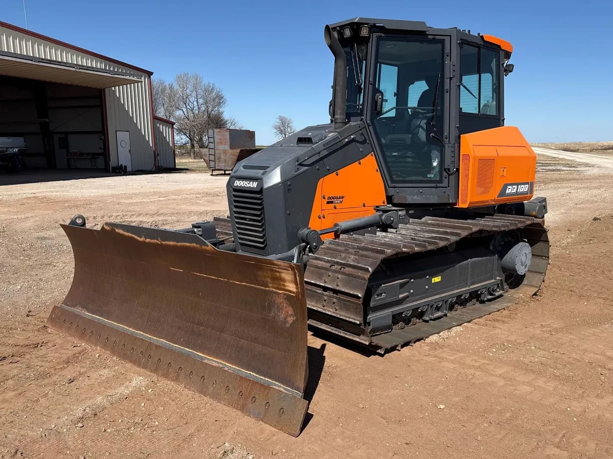 2022 Doosan DD100 listing photo