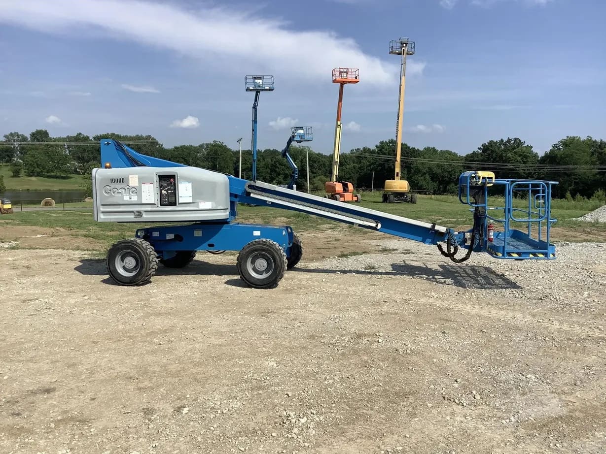 2017 GENIE S40 listing photo
