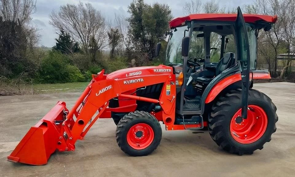 2020 Kubota L3560 with only 96 hours ! listing photo